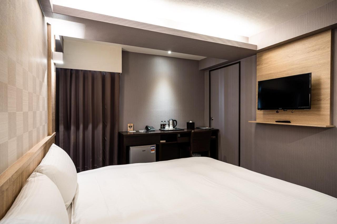 Global Traveler Hotel Kaohsiung Exterior photo