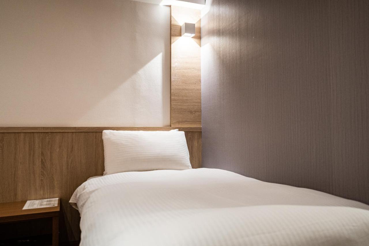 Global Traveler Hotel Kaohsiung Exterior photo